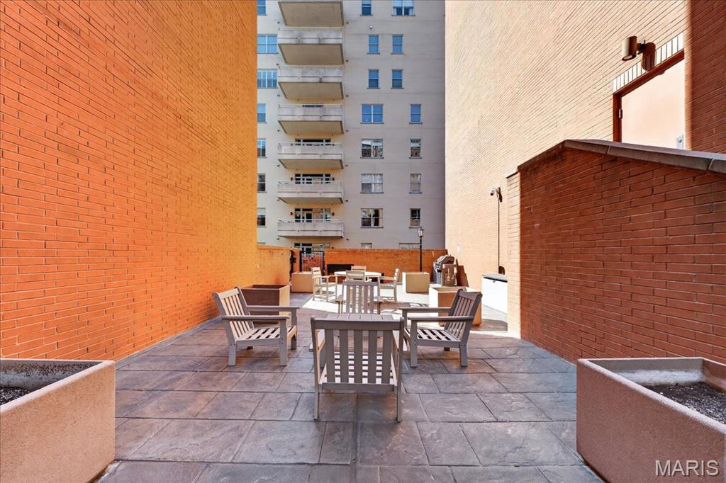 Claytonian A Condo Amd - Residential