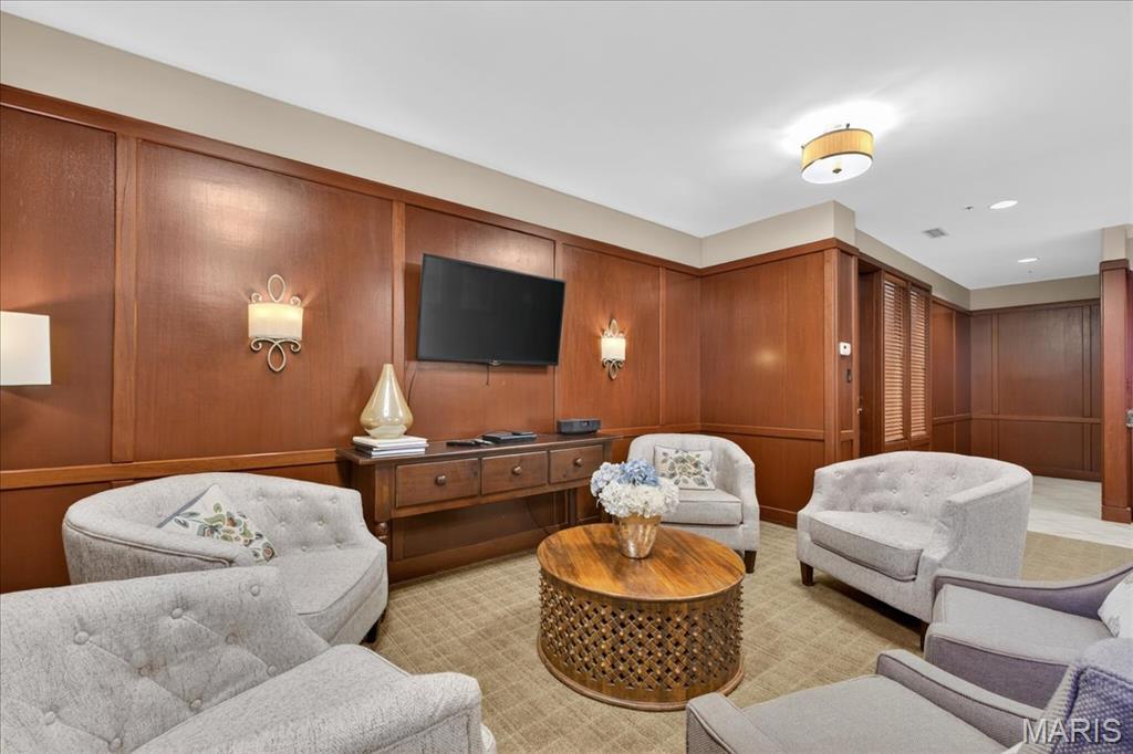 Claytonian A Condo Amd - Residential