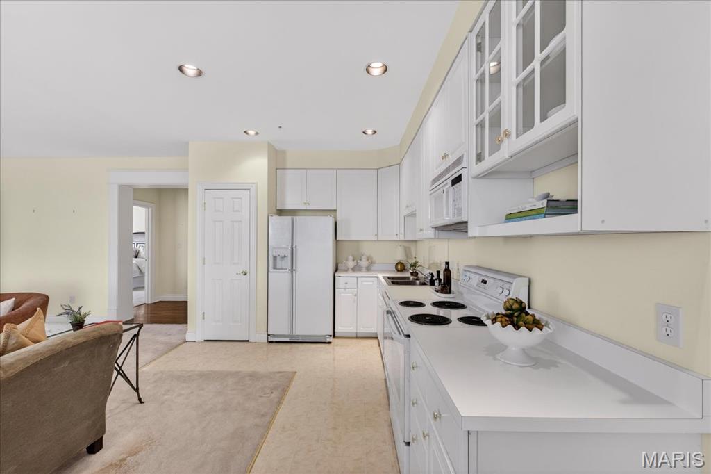 Claytonian A Condo Amd - Residential