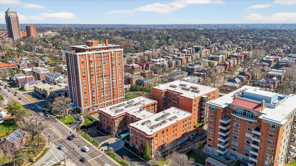 Claytonian A Condo Amd - Residential