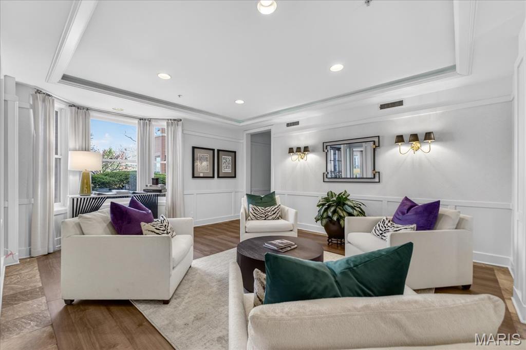 Claytonian A Condo Amd - Residential