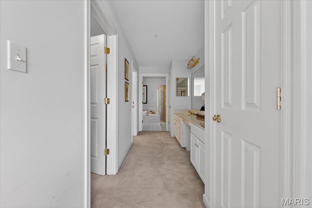 Claytonian A Condo Amd - Residential