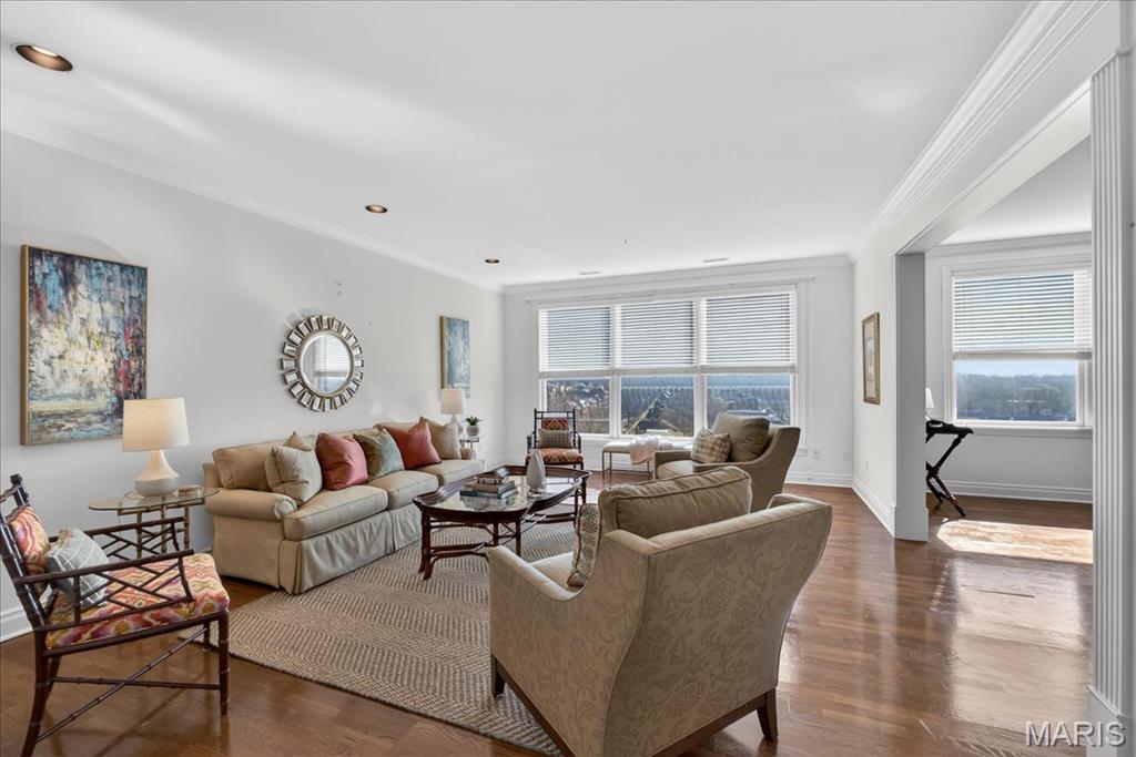 Claytonian A Condo Amd - Residential