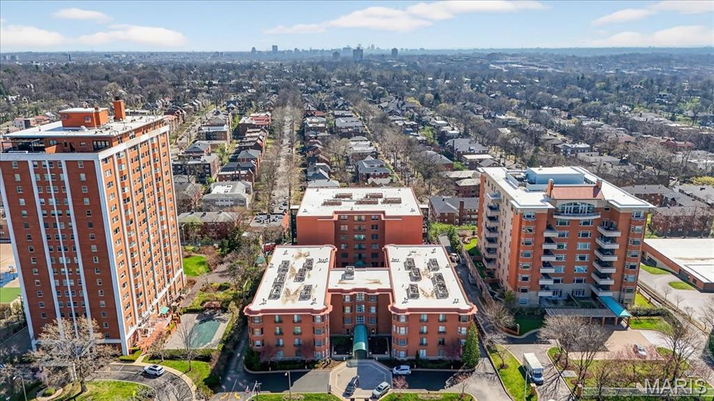 Claytonian A Condo Amd - Residential