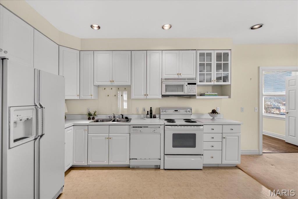 Claytonian A Condo Amd - Residential