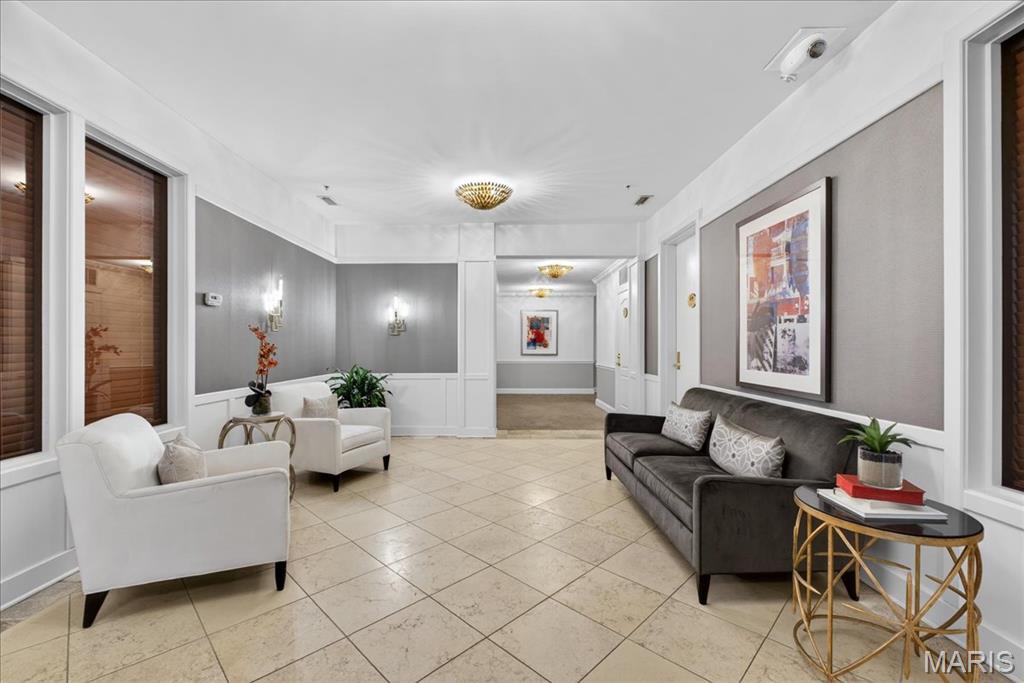 Claytonian A Condo Amd - Residential