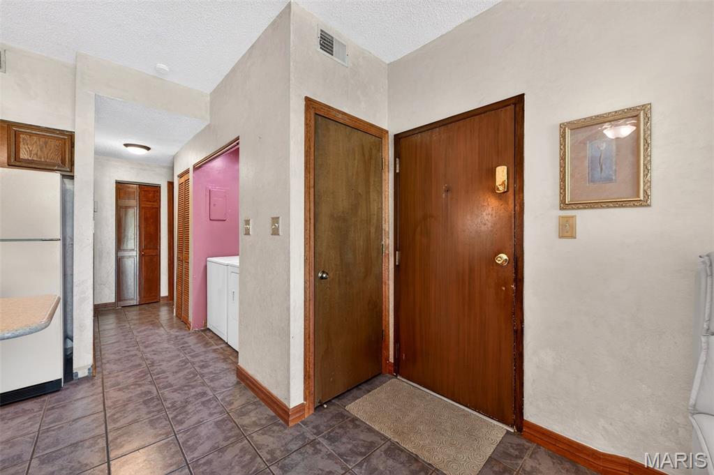 Creve Coeur Station Condo - Residential
