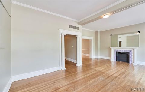 Tiny photo for 10 N Kingshighway Boulevard #2CS, St Louis, MO 63108 (MLS # 26030196)
