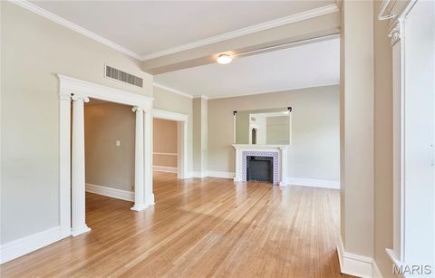 Tiny photo for 10 N Kingshighway Boulevard #2CS, St Louis, MO 63108 (MLS # 26030196)