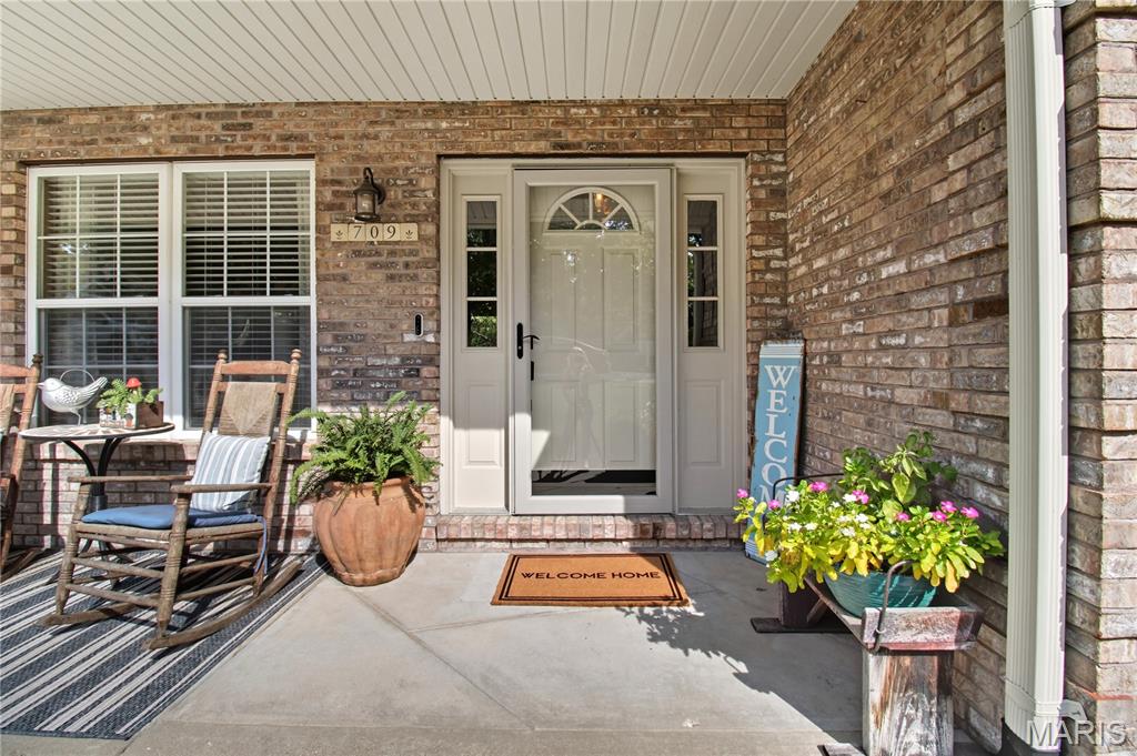 709 Heatherstone Drive