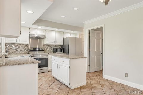 Tiny photo for 15355 Highcroft Drive, Chesterfield, MO 63017 (MLS # 26022336)