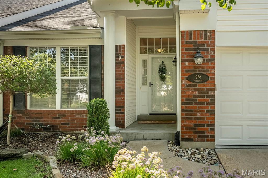 976 Shire Lane