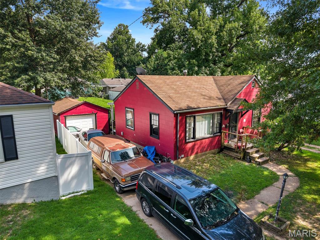 1944 Falcon Drive