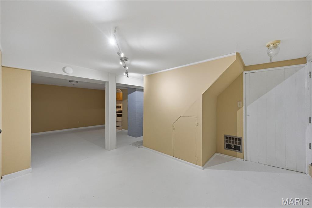 Sarah J Loonam Lands - Residential