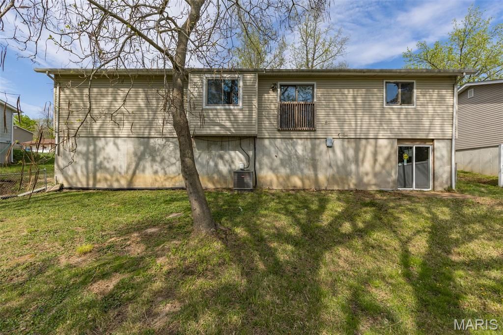 Photo of 816 Ruth Avenue, Festus, MO 63028 (MLS # 26020922)