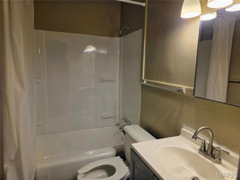 Tiny photo for 7041 Garesche Avenue, Jennings, MO 63136 (MLS # 26068694)