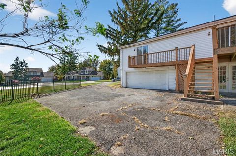 Tiny photo for 2202 White Cedar Court, Chesterfield, MO 63017 (MLS # 25074948)