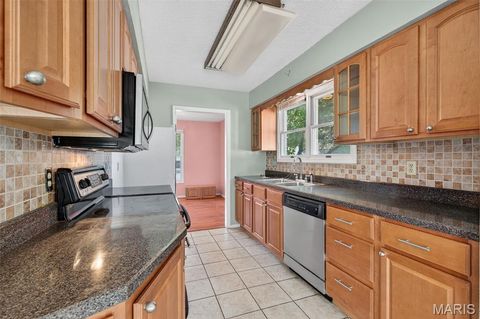 Tiny photo for 2202 White Cedar Court, Chesterfield, MO 63017 (MLS # 25074948)