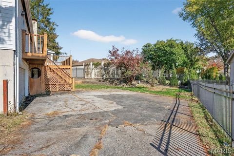 Tiny photo for 2202 White Cedar Court, Chesterfield, MO 63017 (MLS # 25074948)