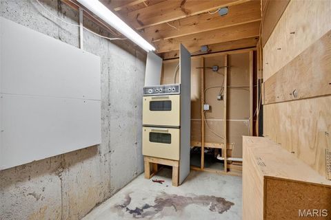 Tiny photo for 2202 White Cedar Court, Chesterfield, MO 63017 (MLS # 25074948)