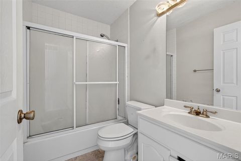 Tiny photo for 2202 White Cedar Court, Chesterfield, MO 63017 (MLS # 25074948)