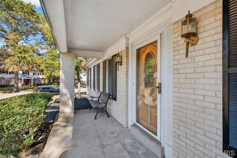 Tiny photo for 2202 White Cedar Court, Chesterfield, MO 63017 (MLS # 25074948)