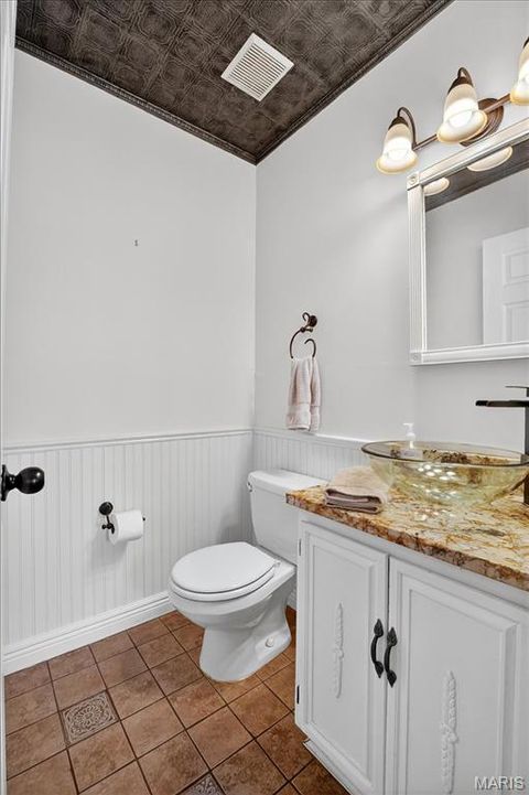 Tiny photo for 558 S Geyer Road, Kirkwood, MO 63122 (MLS # 25066439)