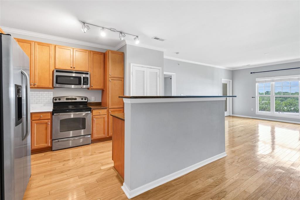 1270 Strassner Drive 3404
