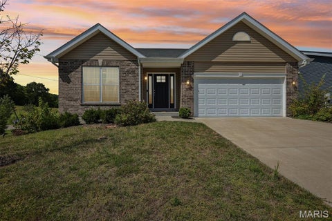 Photo of 777 Creek View Drive, Fenton, MO 63026 (MLS # 26055963)