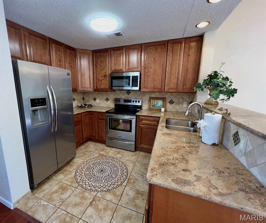 11652 Cedar Walk Drive