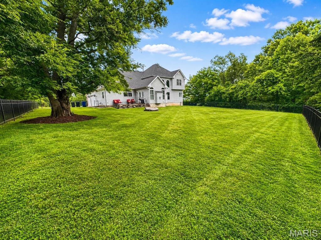 335 Summit Road