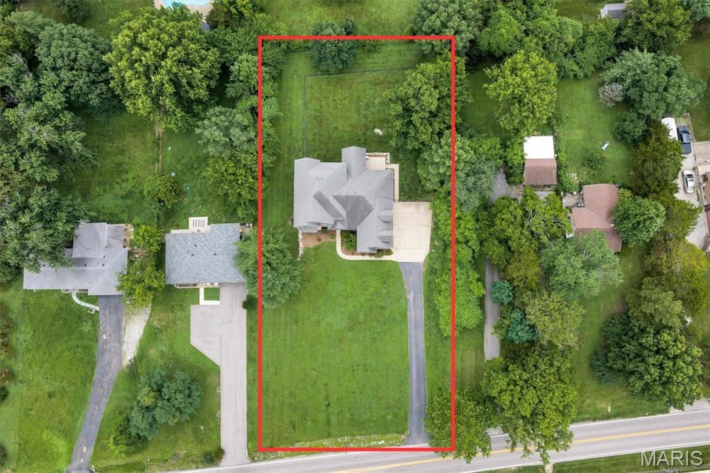 335 Summit Road