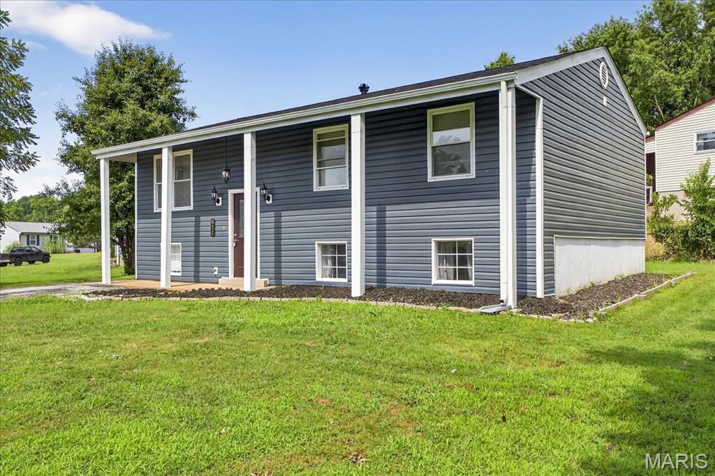 871 Alan Drive
