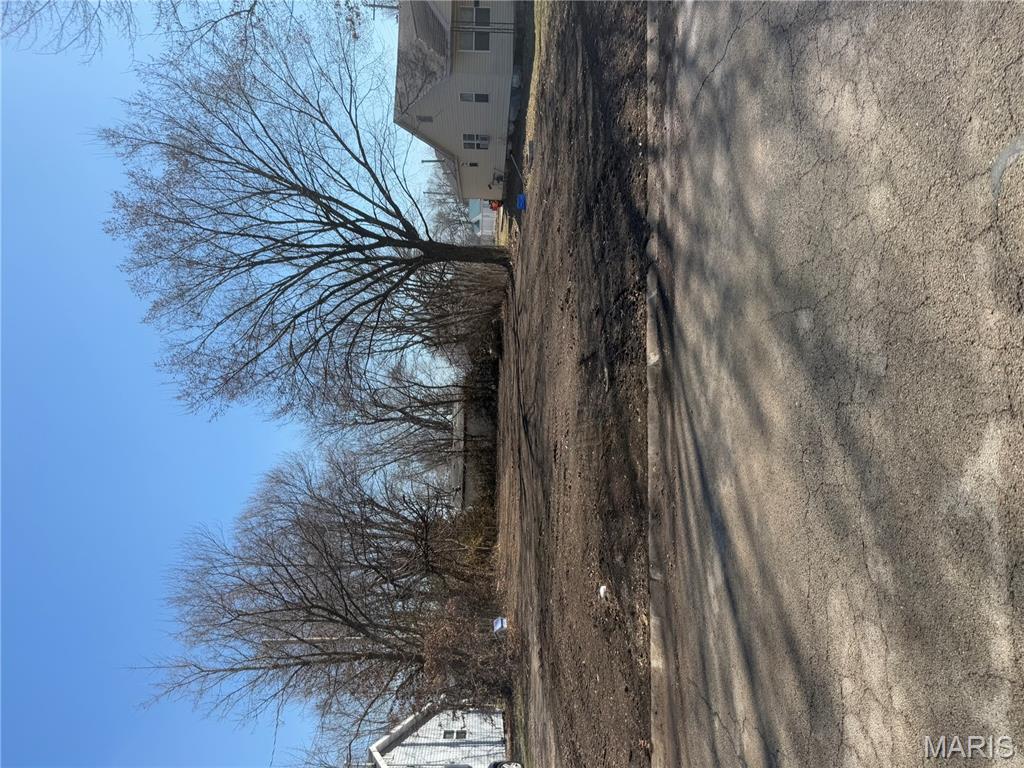 DONNELLY'S SECOND BLOCK - Land