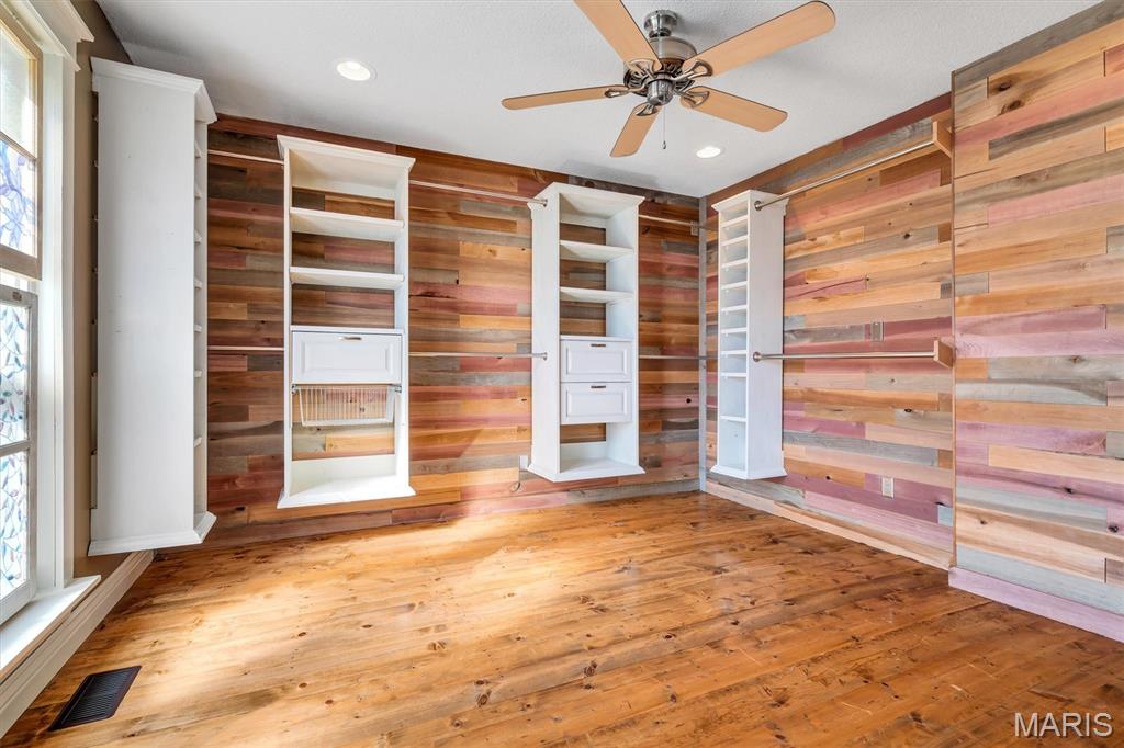 Lsl Harbor Town #1 - Residential