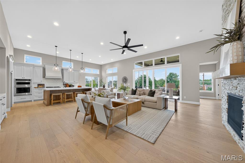 11913 Santino Court