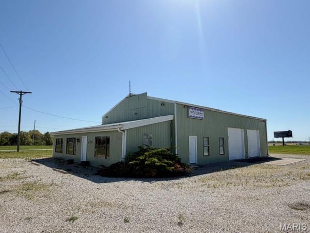 Photo of 328 Booneslick Road, New Florence, MO 63363 (MLS # 26023949)