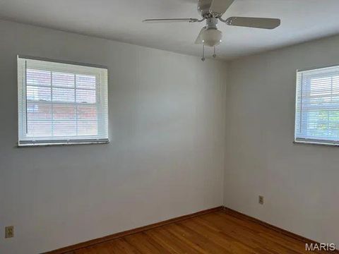 Tiny photo for 1019 Taman Court #D, Kirkwood, MO 63122 (MLS # 26031200)