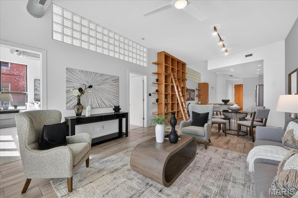 Hi-Pointe Lofts A Condo The - Residential