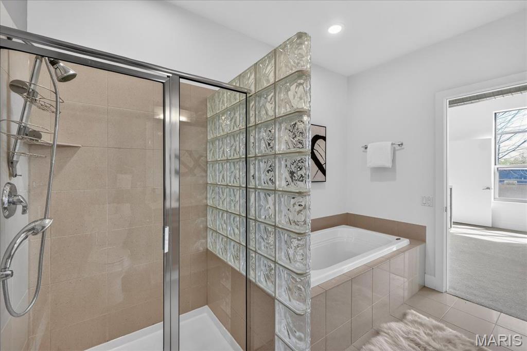 Hi-Pointe Lofts A Condo The - Residential