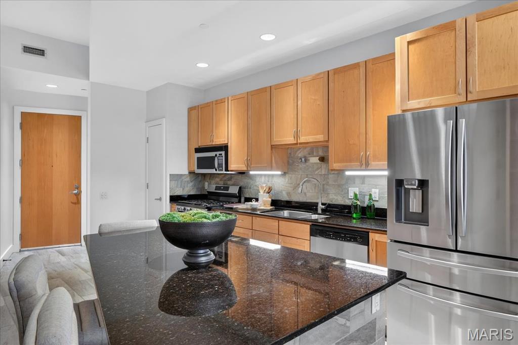 Hi-Pointe Lofts A Condo The - Residential