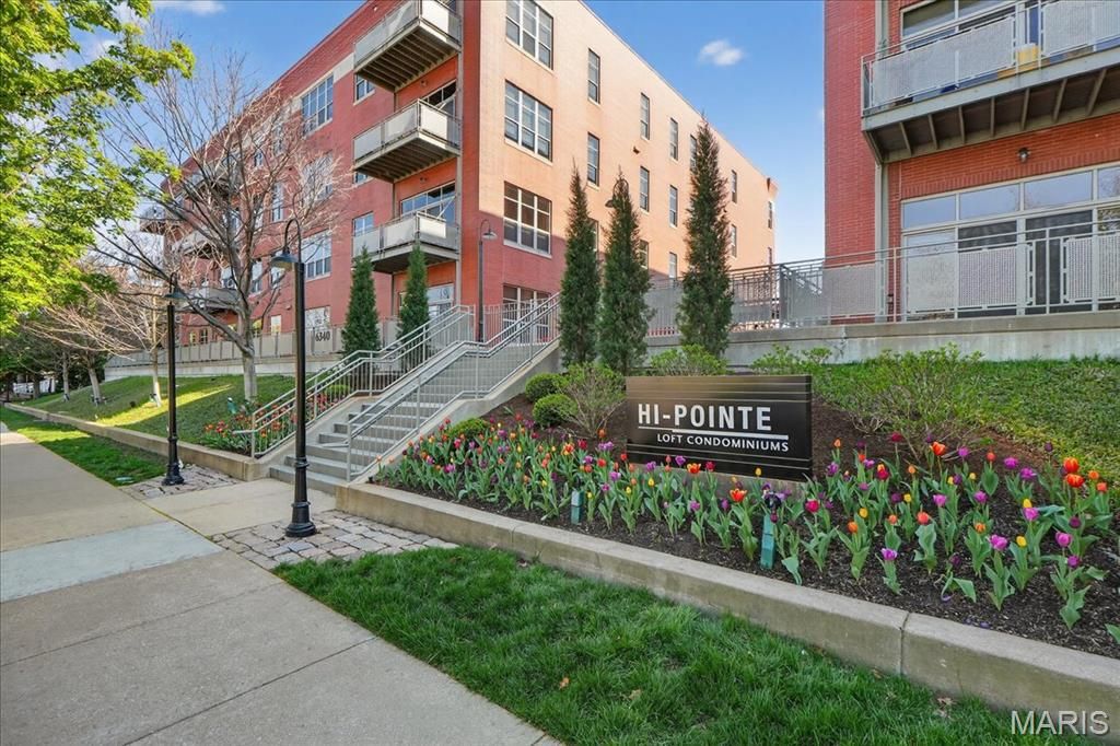 Photo of 6340 Clayton Road #107, Richmond Heights, MO 63117 (MLS # 26021200)