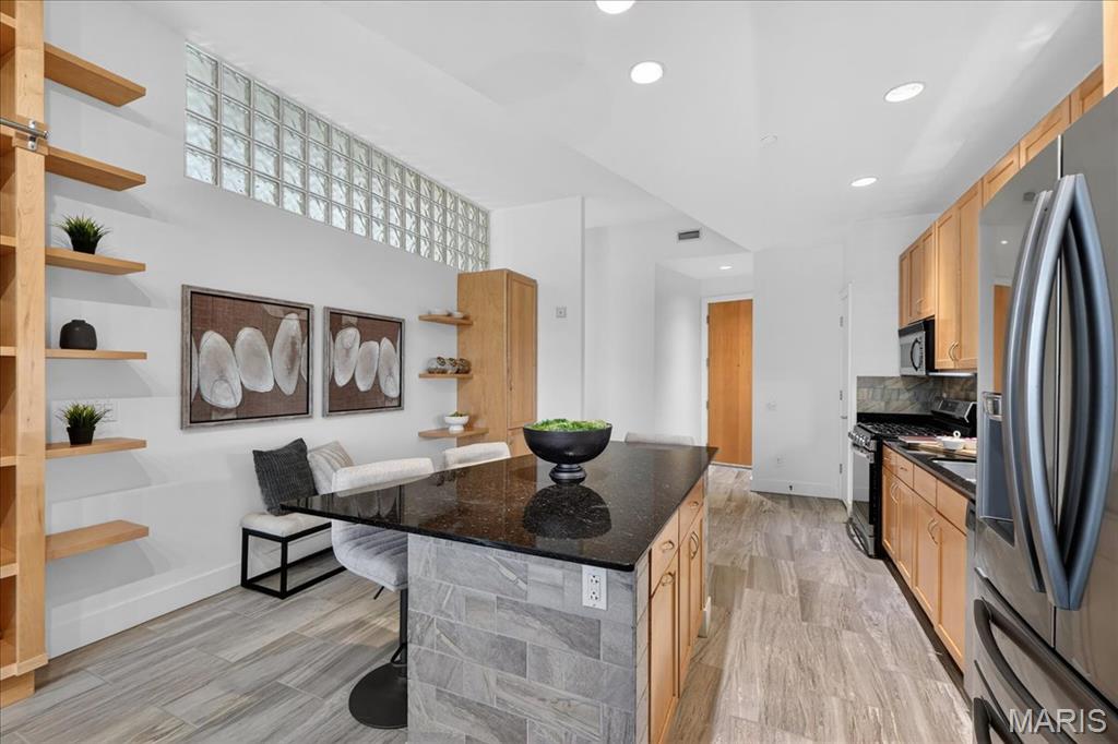 Hi-Pointe Lofts A Condo The - Residential