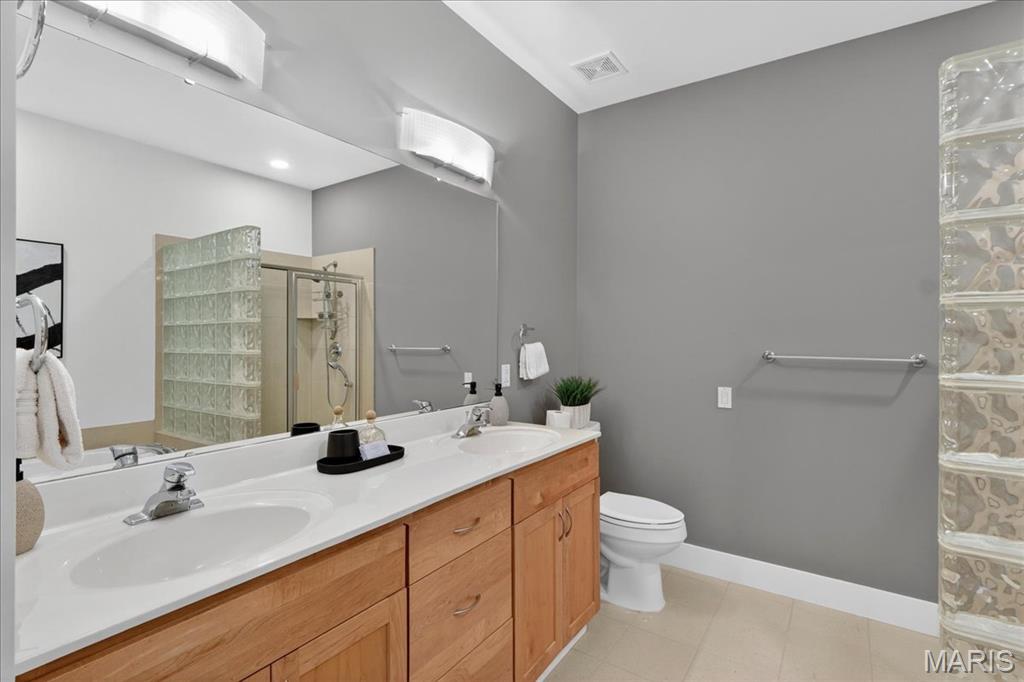 Hi-Pointe Lofts A Condo The - Residential