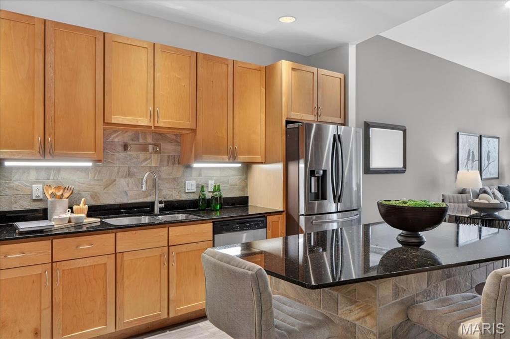 Hi-Pointe Lofts A Condo The - Residential