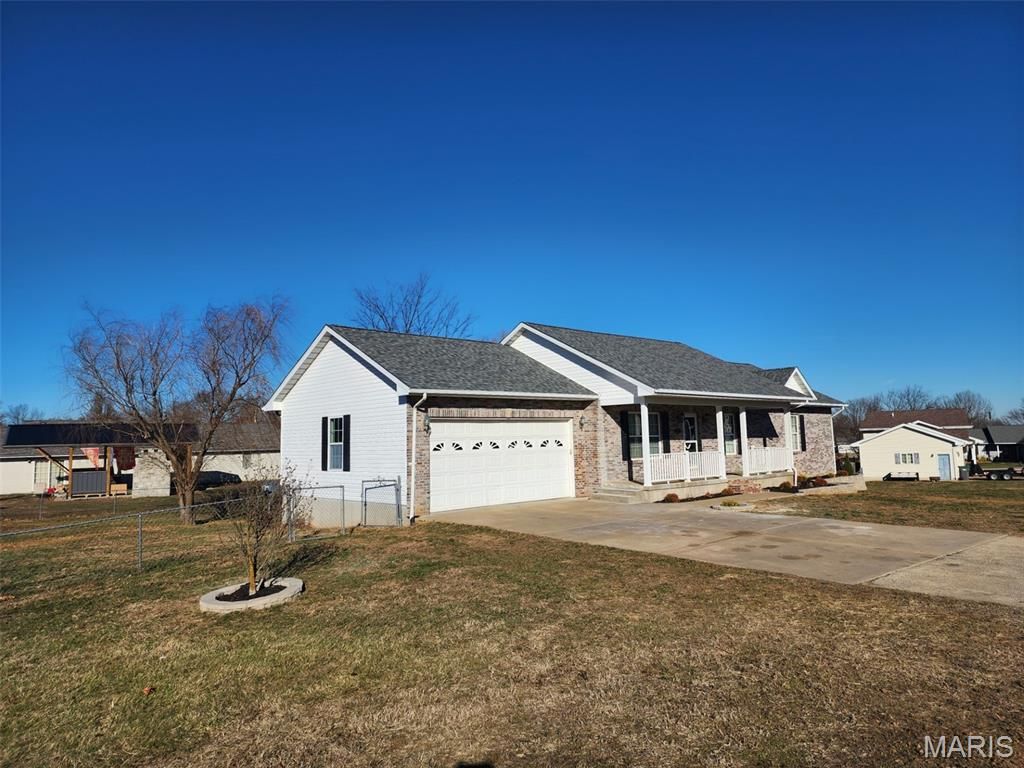Photo of 96 Fox Drive, Farmington, MO 63640 (MLS # 26019006)