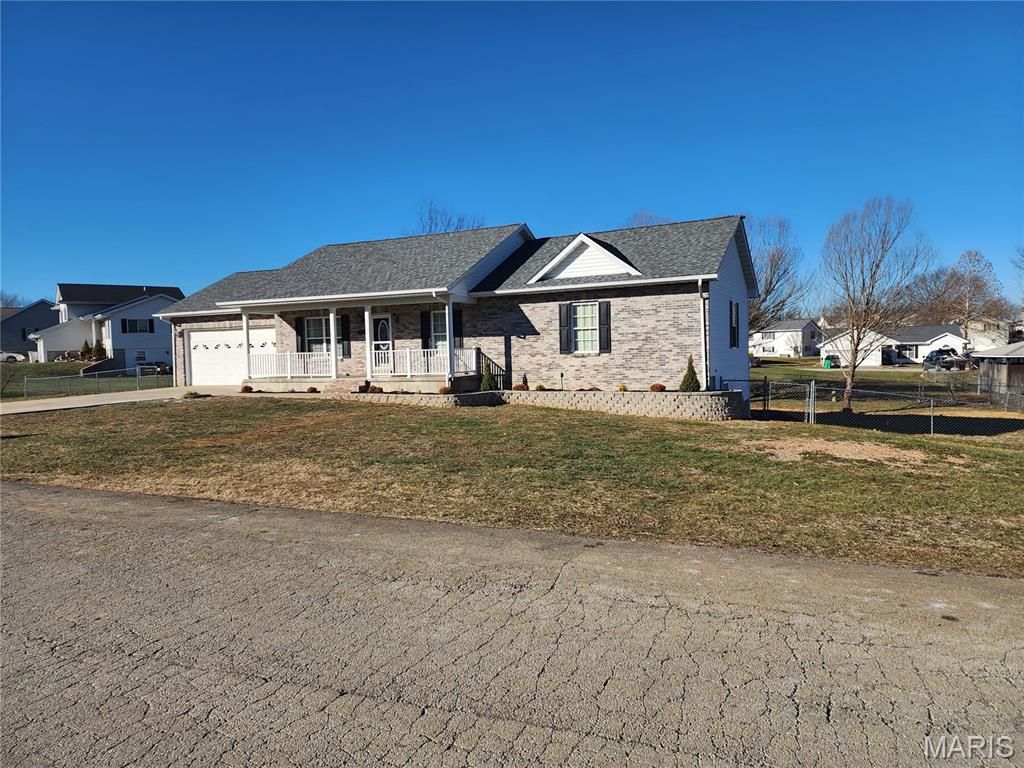 Photo of 96 Fox Drive, Farmington, MO 63640 (MLS # 26019006)