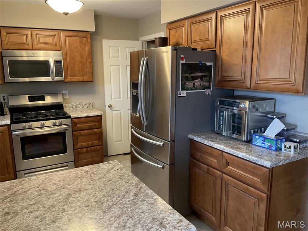 3530 Swaying Oaks Lane