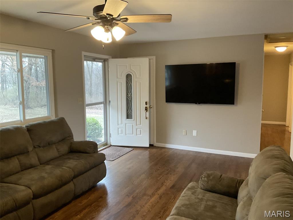 3530 Swaying Oaks Lane