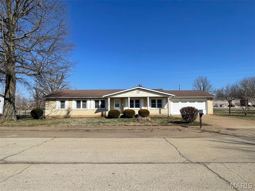 3-BR, 2-BA IN A GREAT LOCATION:
Welcome home to this well-maintained 1,724 sq. ft. ranch-style home located in Fredericktown, MO. Offering comfort, space, and functionality, this 3-BR, 2-BA property is perfect for families, first time home buyers, retirees, or anyone looking for convenient one-level living. Home features include 3 spacious bedrooms, 2 bathrooms, nice kitchen, plenty of cabinetry with adjoining dining area and a formal dining room that's ideal for gatherings. There's a bright and inviting sunroom with a 2-car attached garage.
Outside is sure to please with its brick and vinyl exterior, matching storage shed and a great garden area for the outdoor enthusiasts.
Enjoy peaceful living with plenty of room to entertain both inside and out. The garden area offers a perfect opportunity to grow your own vegetables or create a relaxing backyard retreat. Conveniently located to schools, shopping and local amenities.